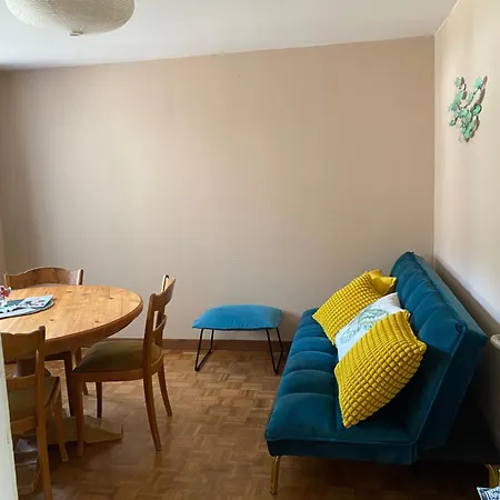 Apartamento In 100 J *