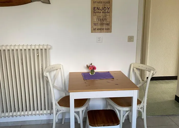 In 100 J דירה Gals